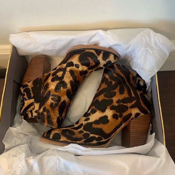 Louise et cie thisbee genuine calf hair upper leather lining bootie size 7 - Picture 12 of 16